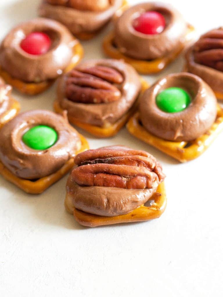 Rolo Pretzels Recipe - The Girl Who Ate Everything