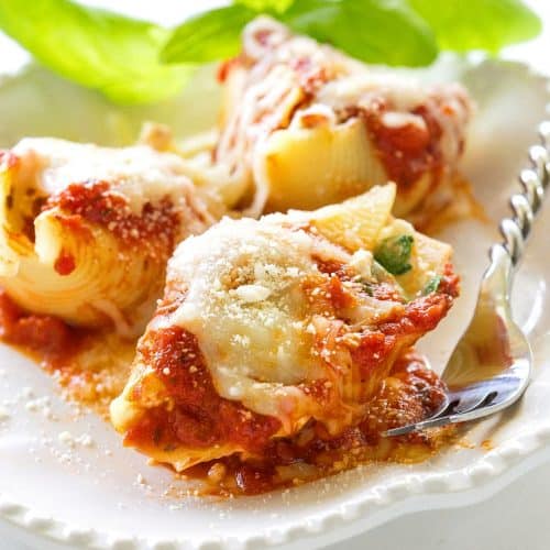 Chicken and Spinach Stuffed Shells - The Girl Who Ate Everything