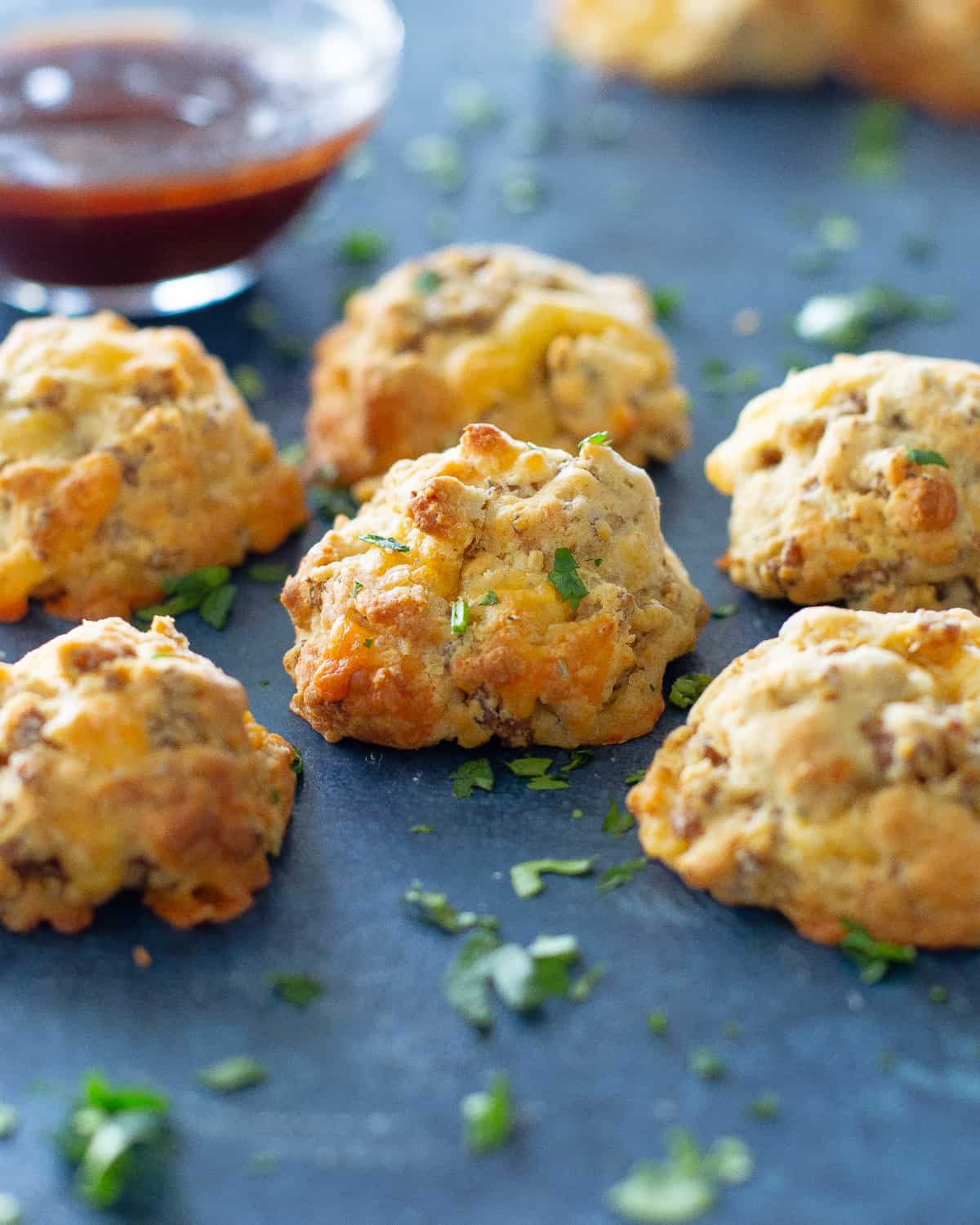 https://www.the-girl-who-ate-everything.com/wp-content/uploads/2011/02/sausage-cheese-balls-10.jpg