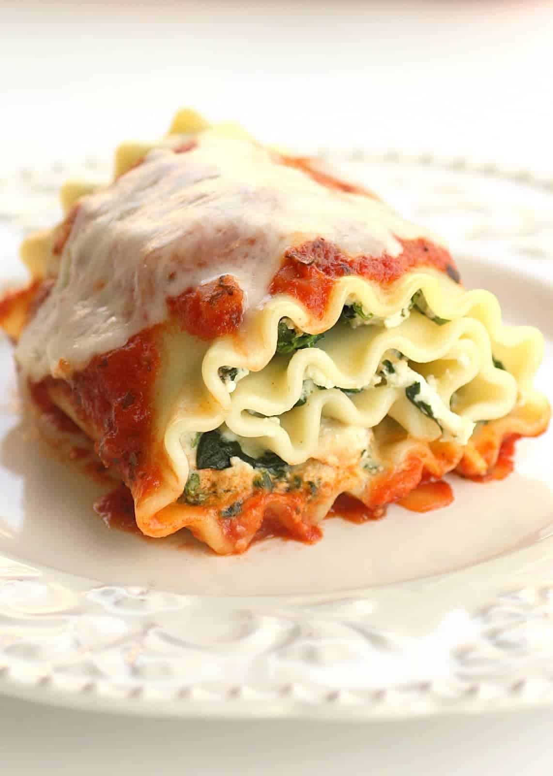 Healthy Spinach Lasagna Rolls