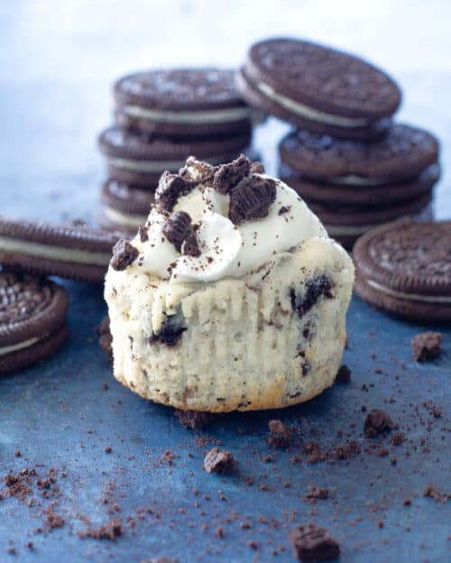 Cookies and Cream Cheesecakes - The Girl Who Ate Everything