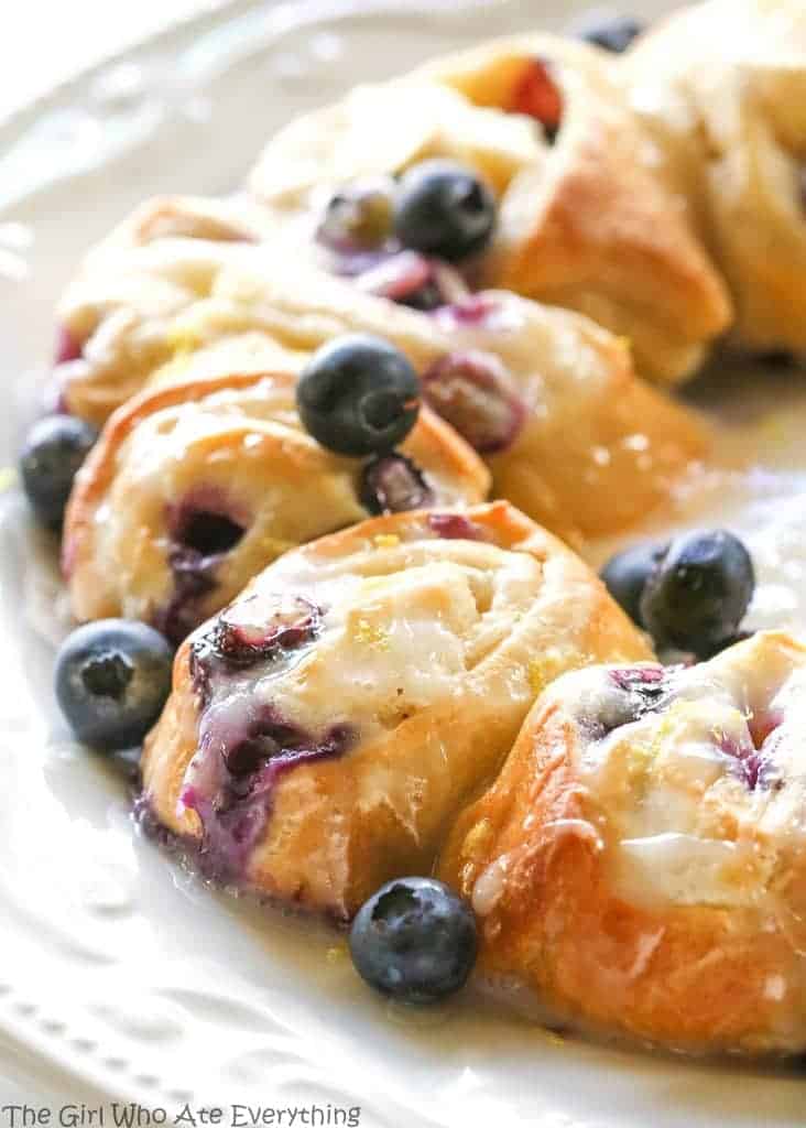 https://www.the-girl-who-ate-everything.com/wp-content/uploads/2015/05/blueberry-crescent-ring-5-732x1024.jpg