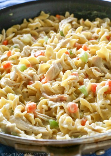 Creamy Chicken Noodle Skillet (+VIDEO) - The Girl Who Ate Everything