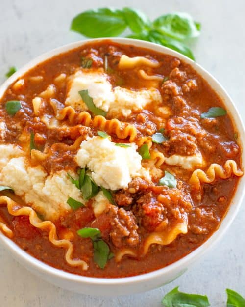 https://www.the-girl-who-ate-everything.com/wp-content/uploads/2016/02/lasagna-soup-06-500x625.jpg