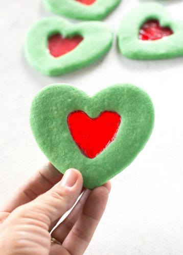 Grinch Heart Cookies (+VIDEO) - The Girl Who Ate Everything