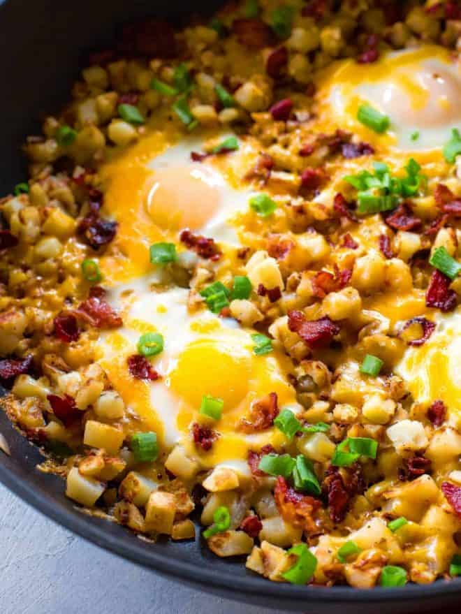 Bacon, Egg, and Potato Breakfast Skillet (+VIDEO) - The Girl Who Ate ...