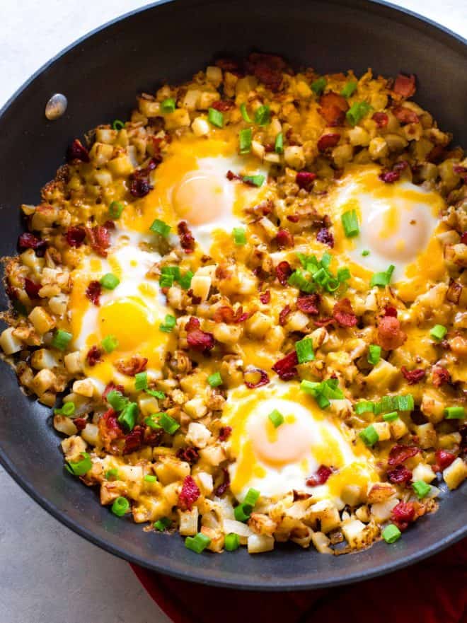 Bacon, Egg, and Potato Breakfast Skillet (+VIDEO) - The Girl Who Ate ...