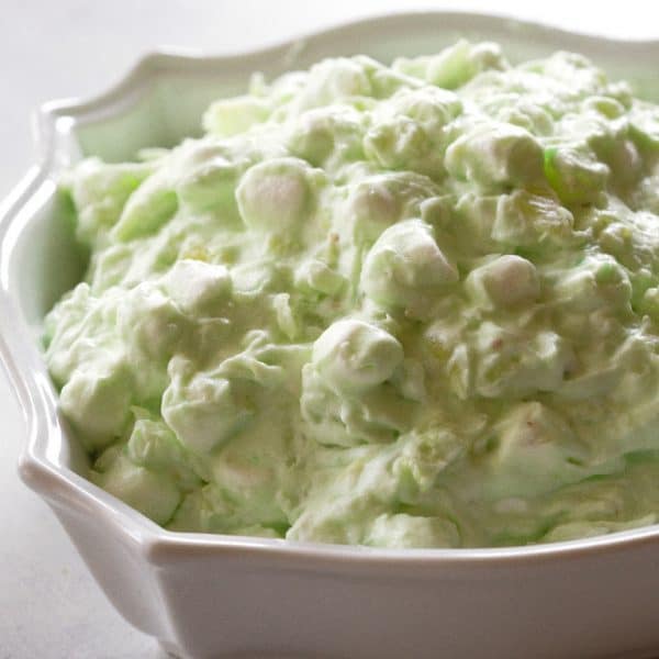 Watergate Salad Recipe (+VIDEO) - The Girl Who Ate Everything