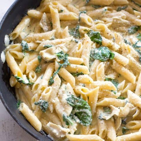 One-Pan Spinach Artichoke Pasta (+VIDEO) - The Girl Who Ate Everything