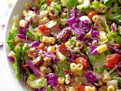 https://www.the-girl-who-ate-everything.com/wp-content/uploads/2020/07/portillos-chopped-salad-22-500x375.jpg