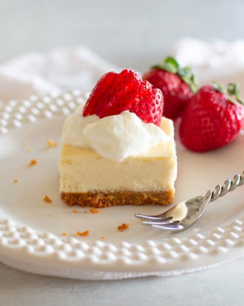 Keto Cheesecake Recipe - The Girl Who Ate Everything